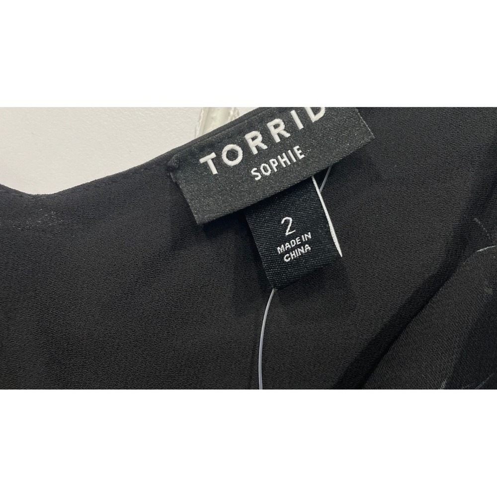 Torrid Sophie Cami Tank Top size 2 Black Floral Chiffon V-Neck Adjustable Strap - Picture 4 of 5